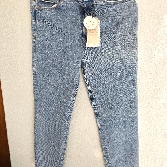 stradivarius Denim - Stradivarius Light Blue Mom slim fit Jeans for Women